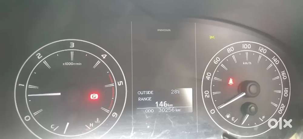 Toyota Innova Crysta [2020-ongoing] 2.4 Gx 8 Str, 2024, Diesel