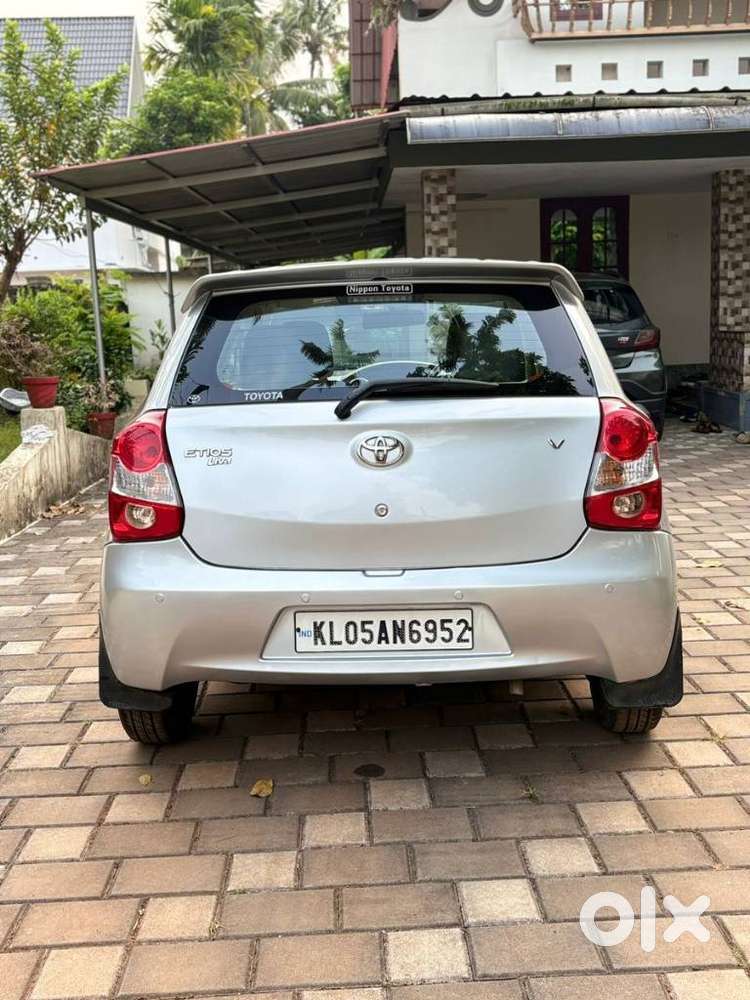 Toyota Etios Liva 2014-2016 V, 2016, Petrol