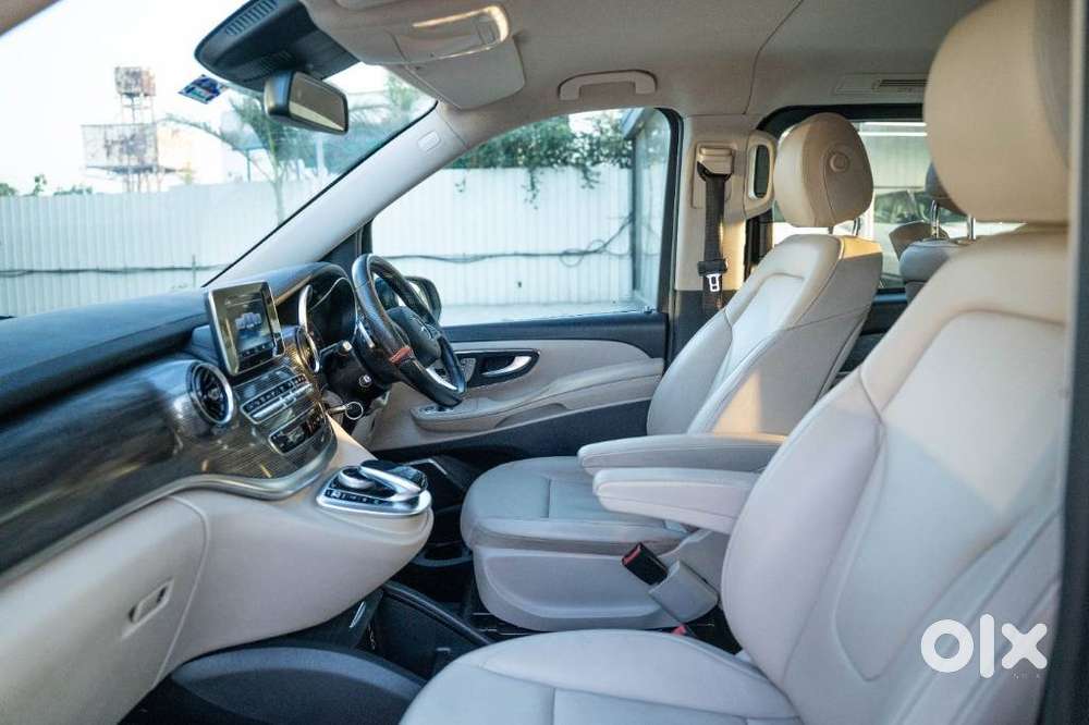Mercedes-benz V-class 2.1 220 Expression Diesel At, 2021, Diesel