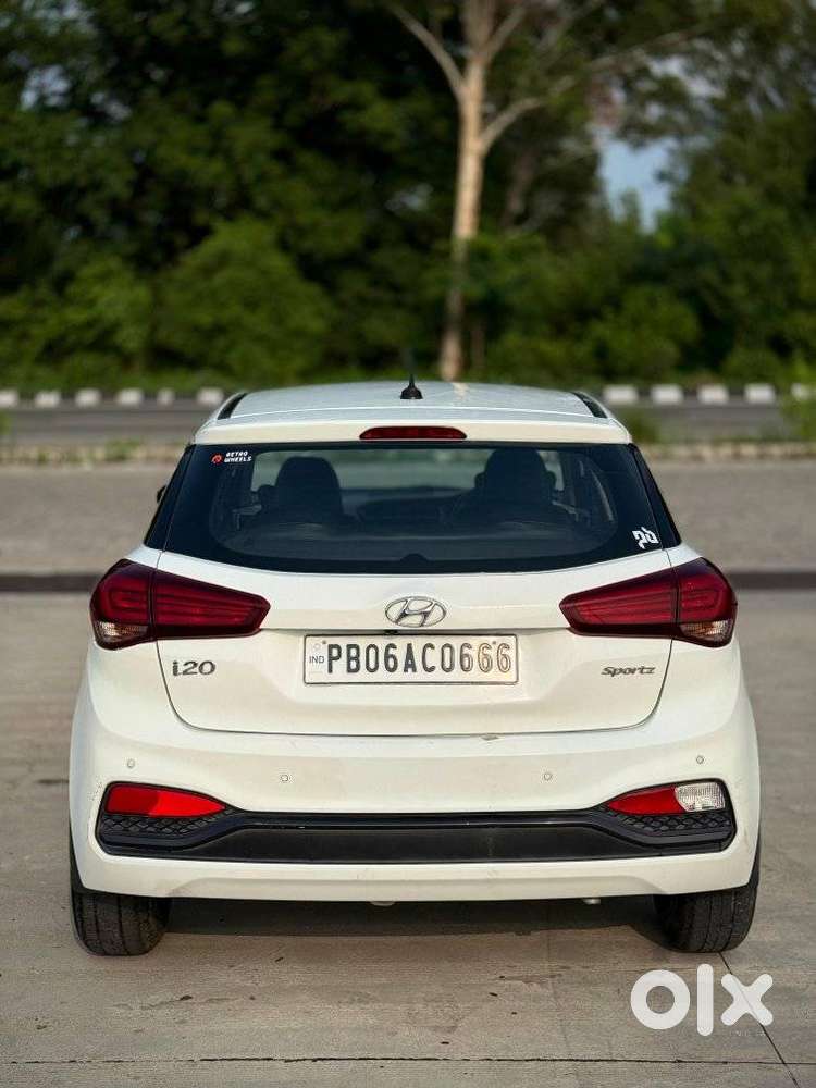 Hyundai I20 Sportz 1.2 Bs-iv, 2019, Petrol