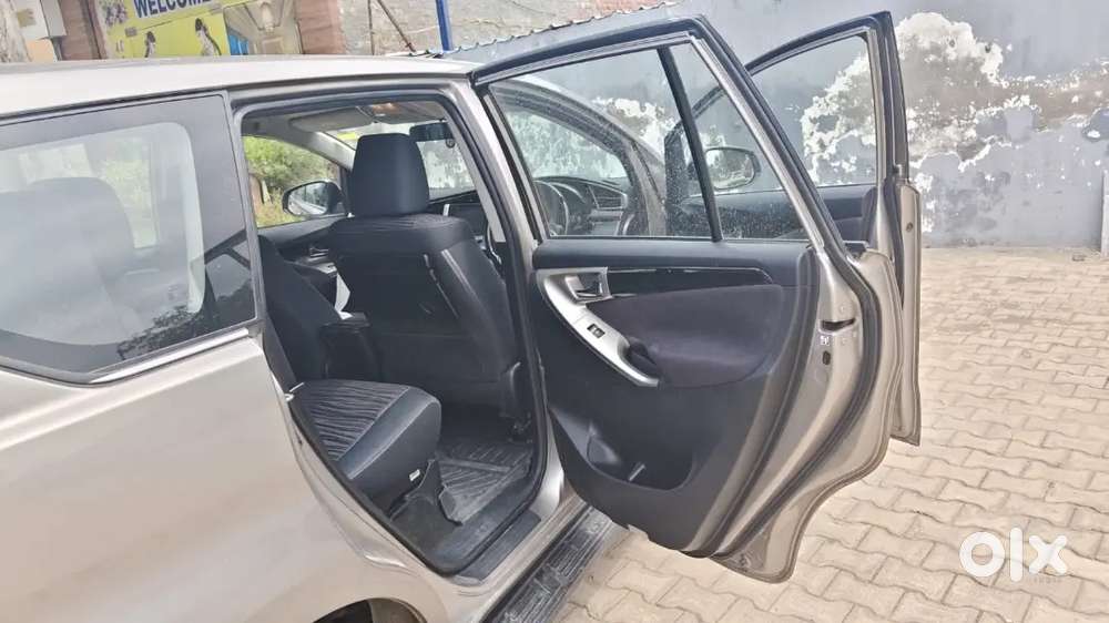 Toyota Innova Crysta Vx Mt 2018