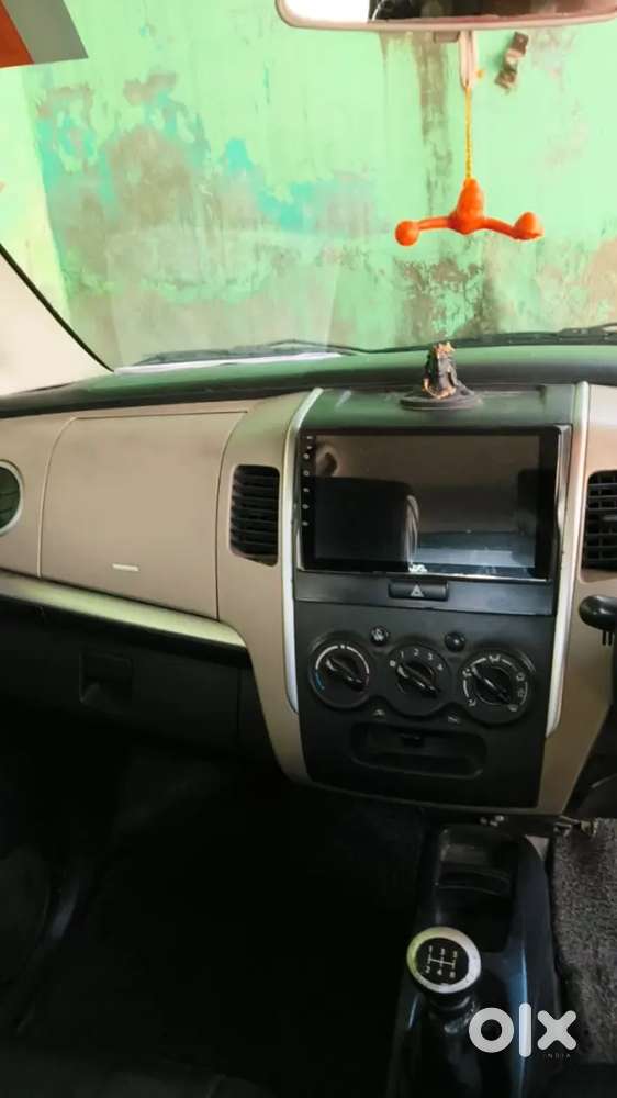 Alow Wheel Music System Ac Working In A Good Condition