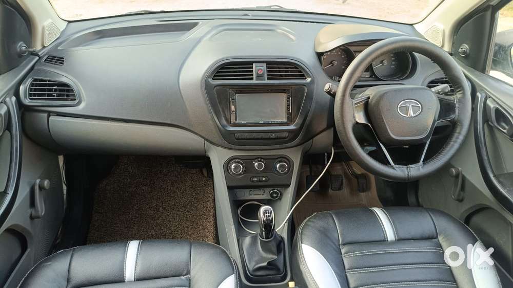 Tata Tigor Xe, 2017, Petrol