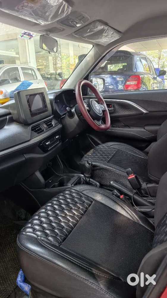 Maruti Suzuki Swift Amt 2025