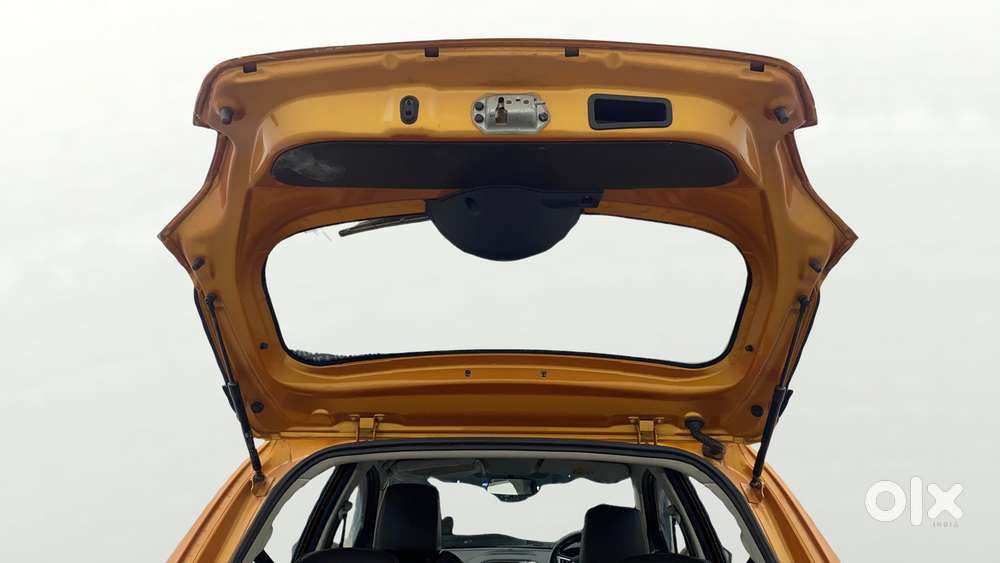 Tata Tiago 1.2 Revotron Xz, 2016, Petrol