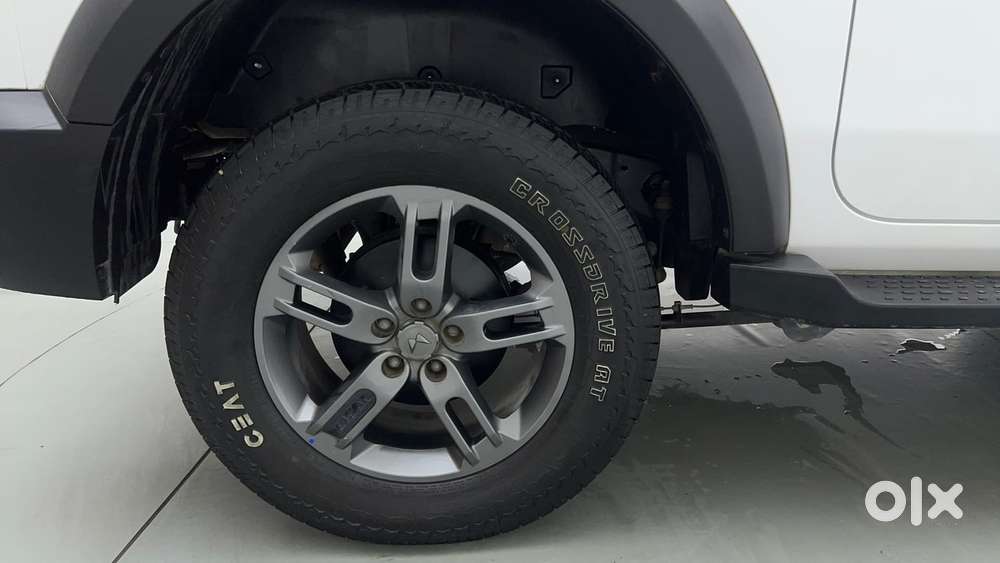 Mahindra Thar Lx Hard Top Petrol Mt 4wd, 2023, Petrol