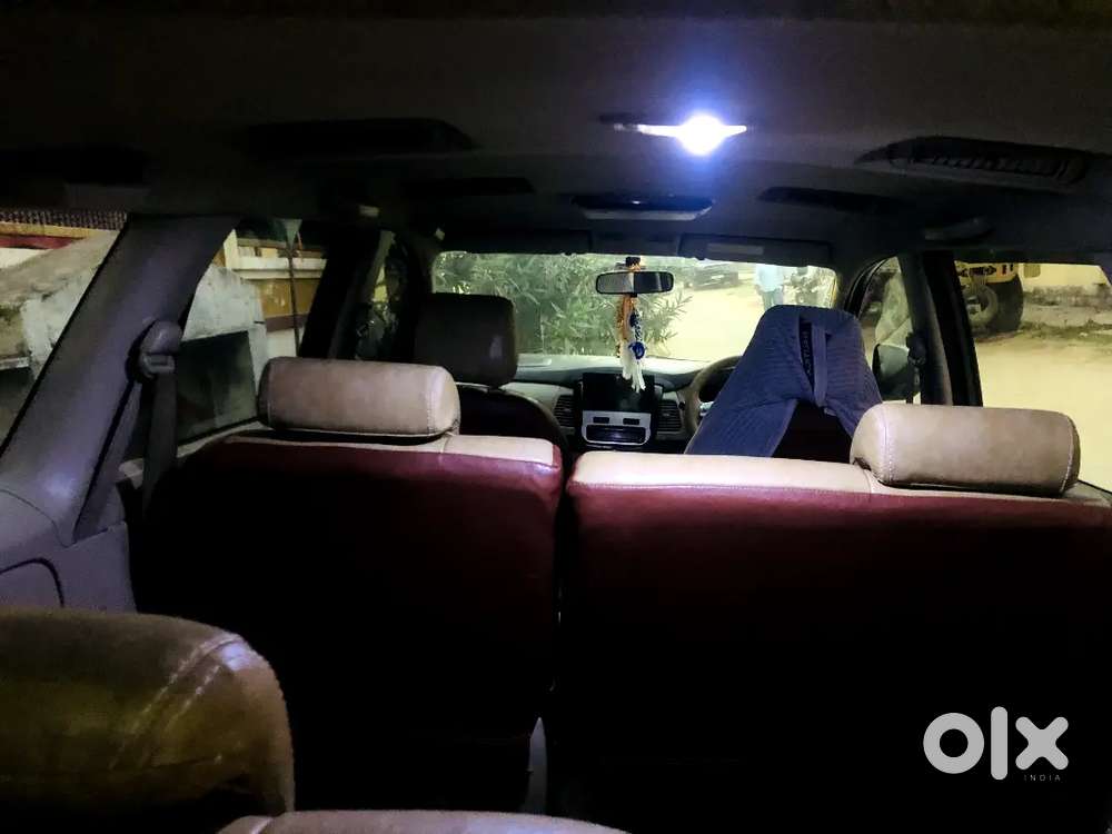 Toyota Innova 2014 Diesel 302000 Km Driven
