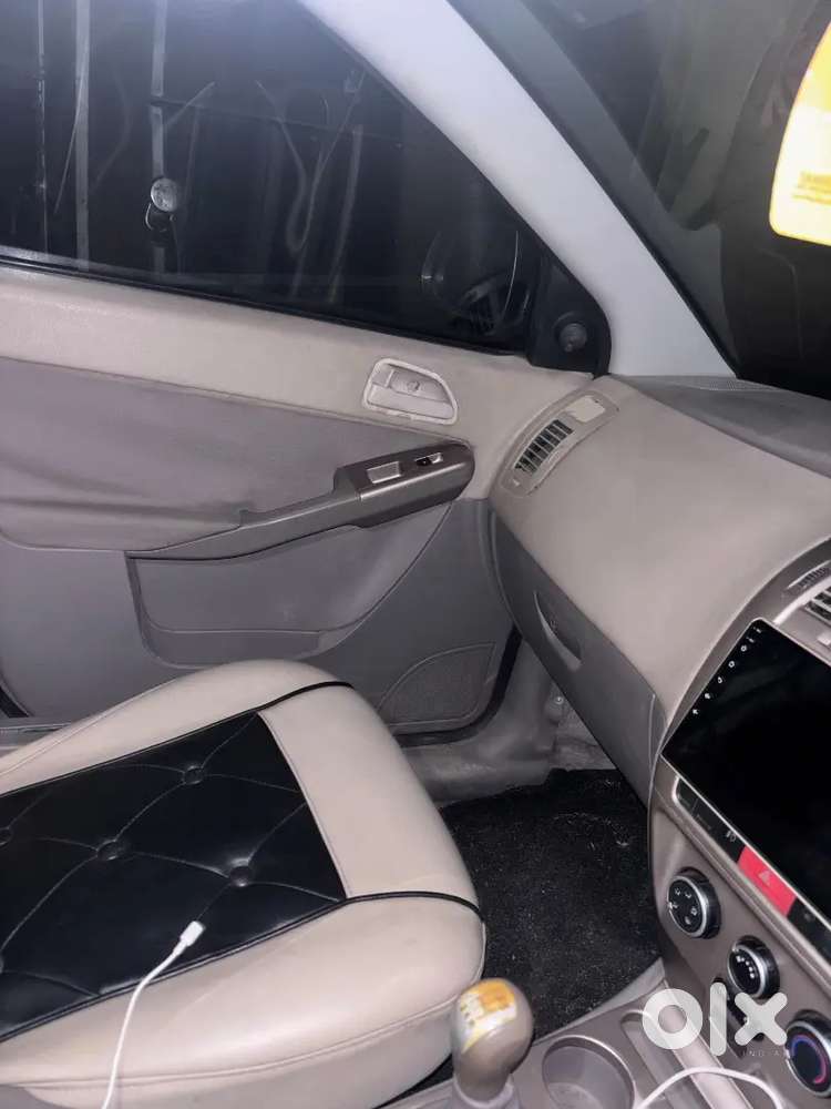 Tata Manza  Safire90