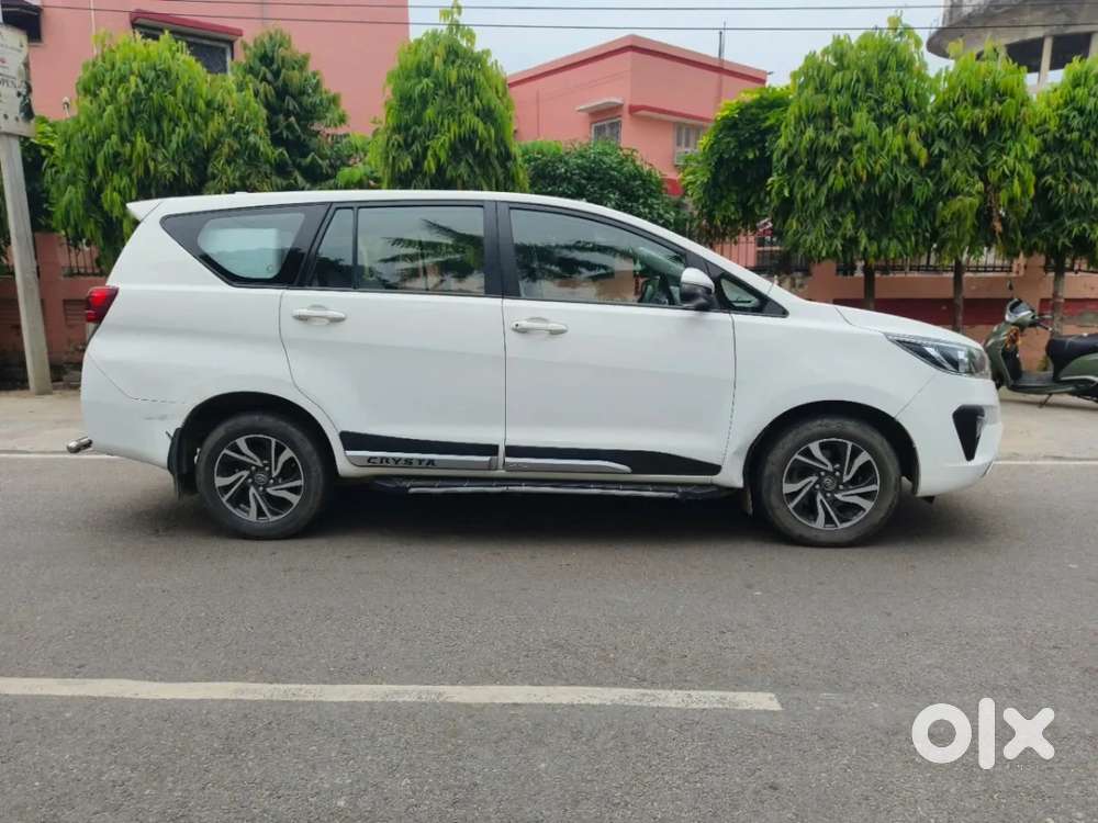Toyota Innova Crysta 2.4 G Mt 7 Str, 2021, Diesel