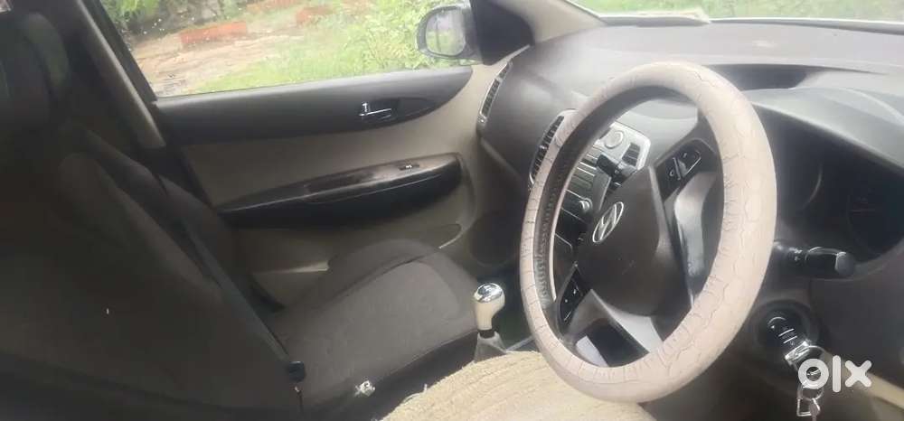 Hyundai I20 Model- 11/2010 Diesel 132000 Km Driven