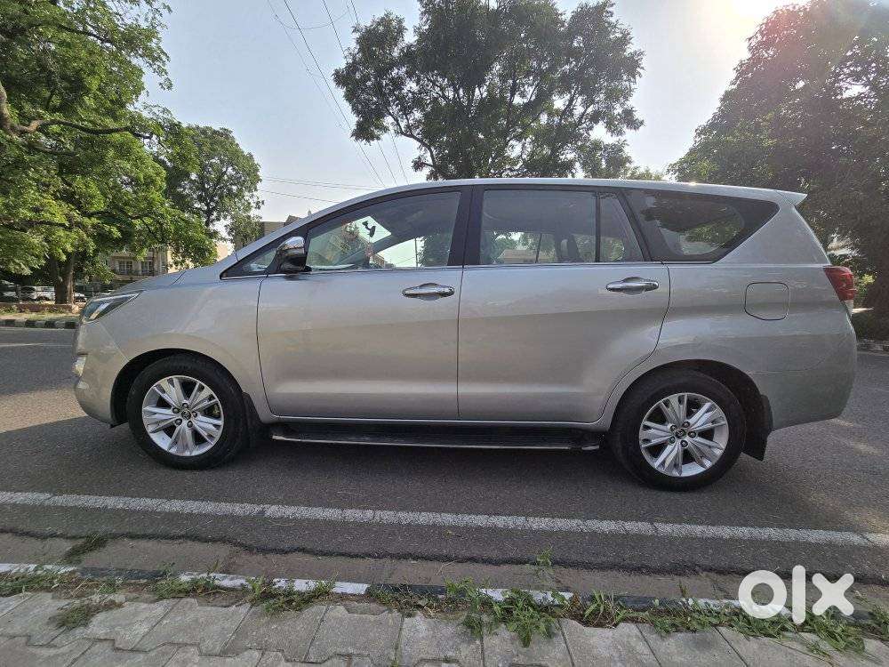 Toyota Innova Crysta 2.8z Automatic, 2018, Diesel