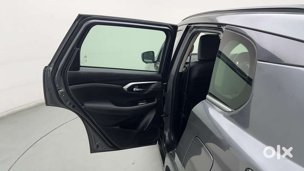 Toyota Urban Cruiser Hyryder 1.5 V Neo Drive Awd, 2023, Petrol