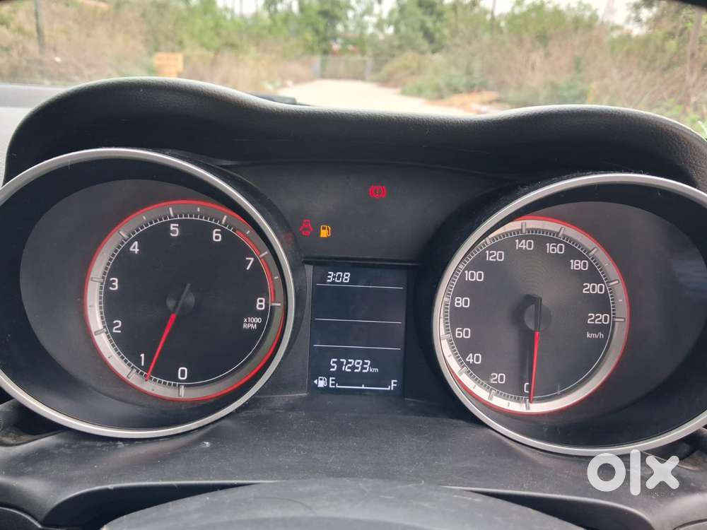 Maruti Suzuki Swift Vxi, 2021, Petrol
