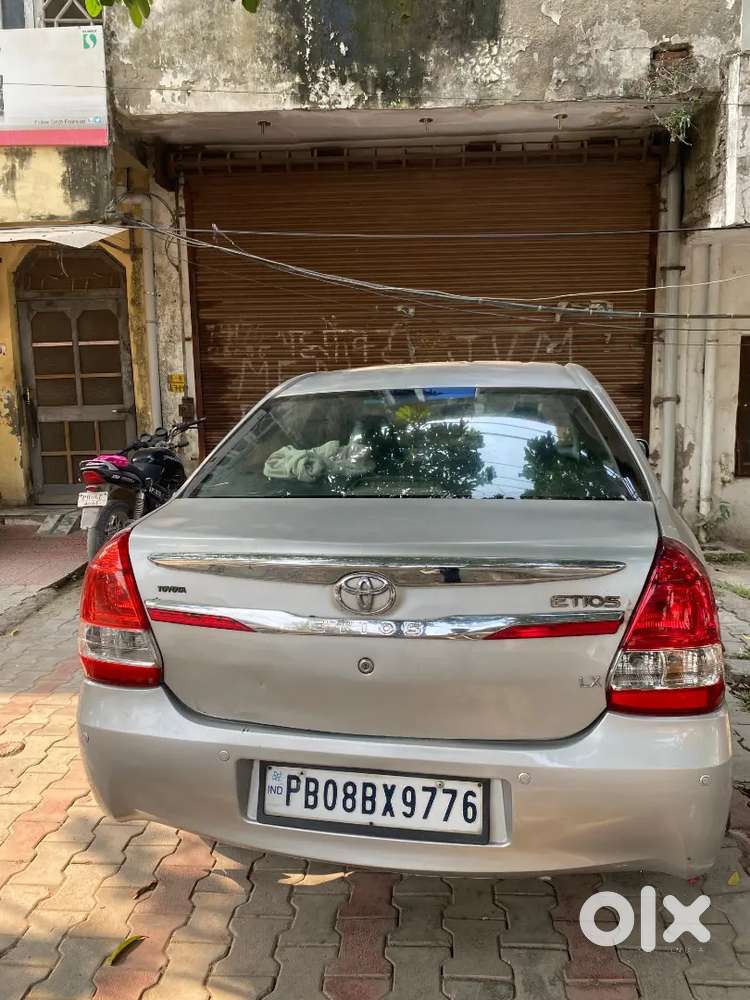 Toyota Etios 2012 Petrol