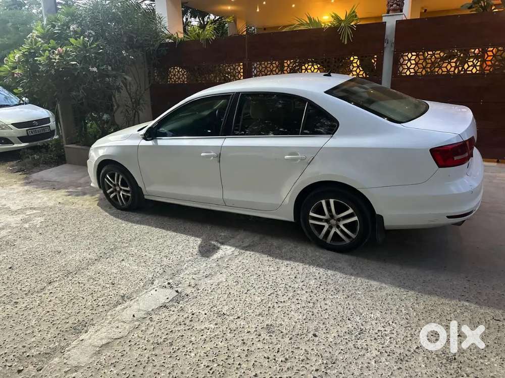Volkswagen Jetta 2015 Diesel 141567 Km Driven