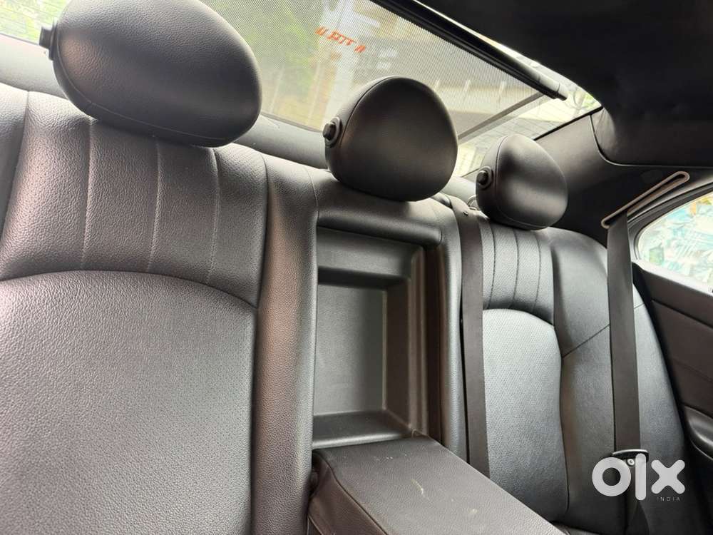 Mercedes-benz C-class Diesel Automatic 2006