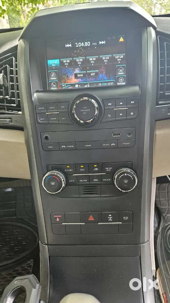 Mahindra Xuv500 2018 Diesel 53400 Km Driven Dl Registration