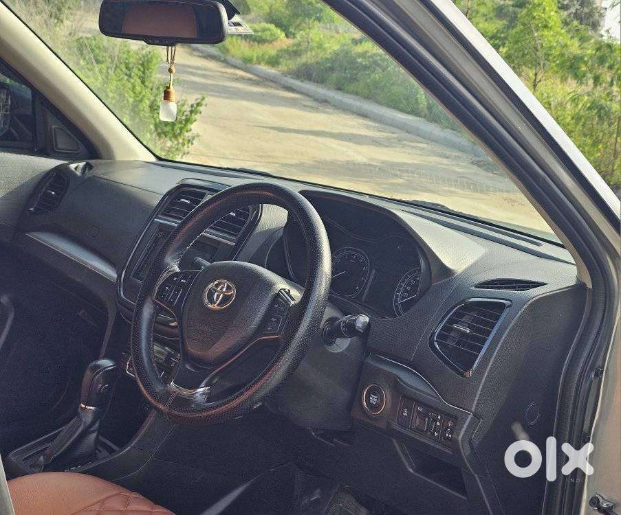 Toyota Urban Cruiser 1.5 Premium Grade At, 2021, Petrol