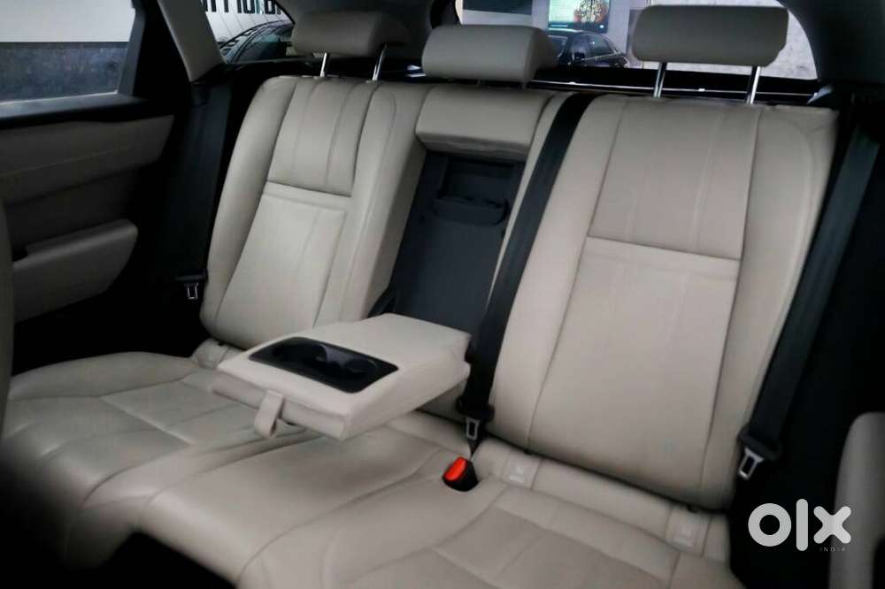 Land Rover Range Velar P250 R-dynamic Se, 2023, Petrol