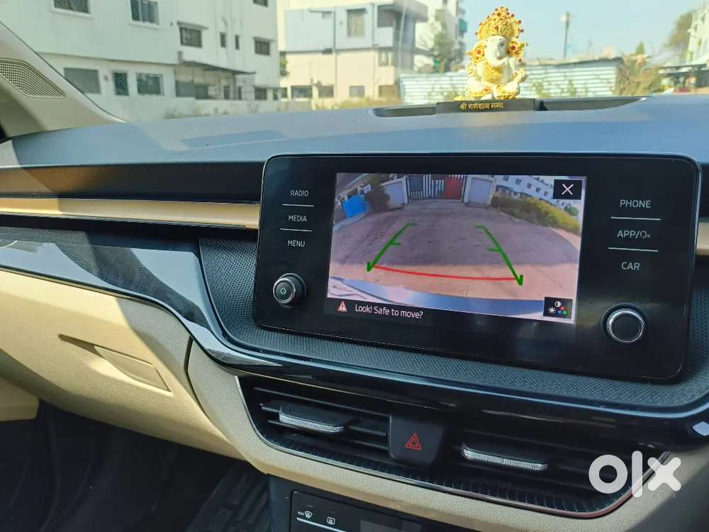 Skoda Slavia 2023 Sunroof Petrol 32200 Km Driven