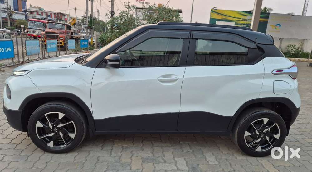Tata Punch 1.2 Revotron Creative Dual Tone, 2022, Petrol