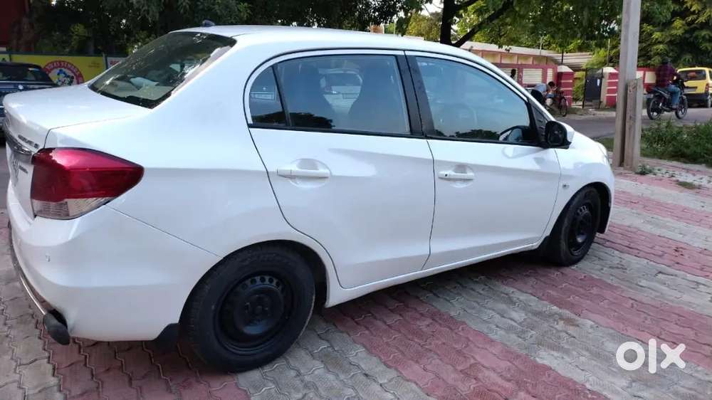 Honda Amaze 2014 Edition