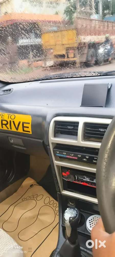 Maruti Suzuki Esteem Lxi 2004