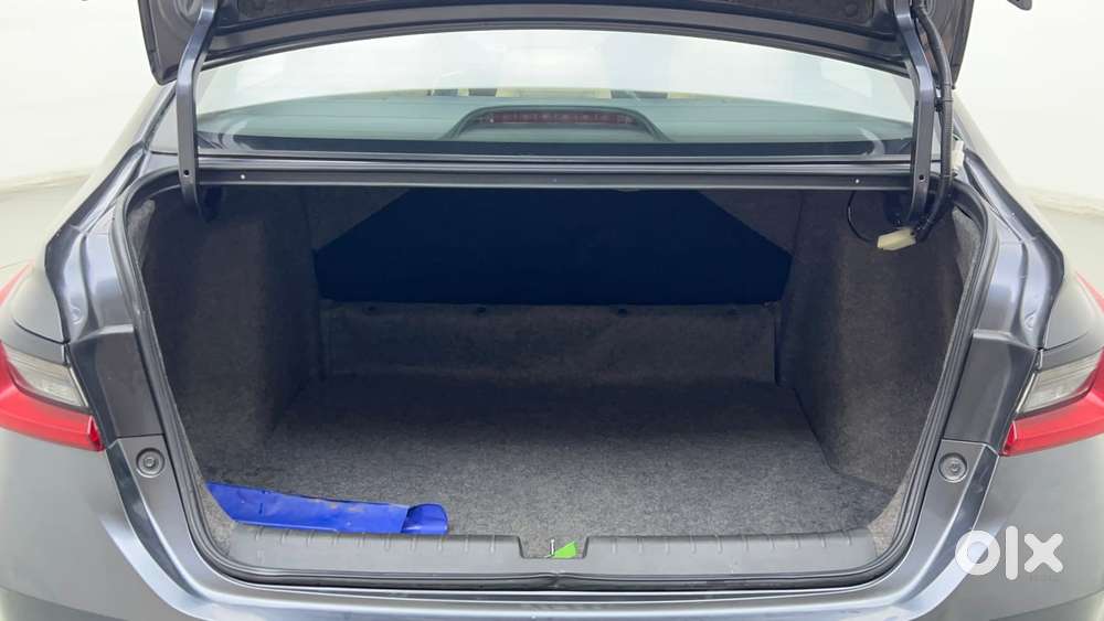 Honda City 1.5 V Mt, 2023, Petrol