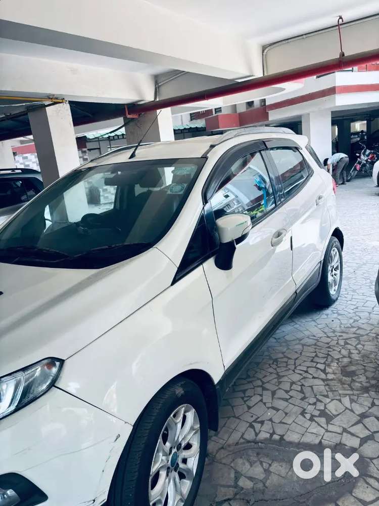 Ford Escort 2013 Diesel 130000 Km Driven