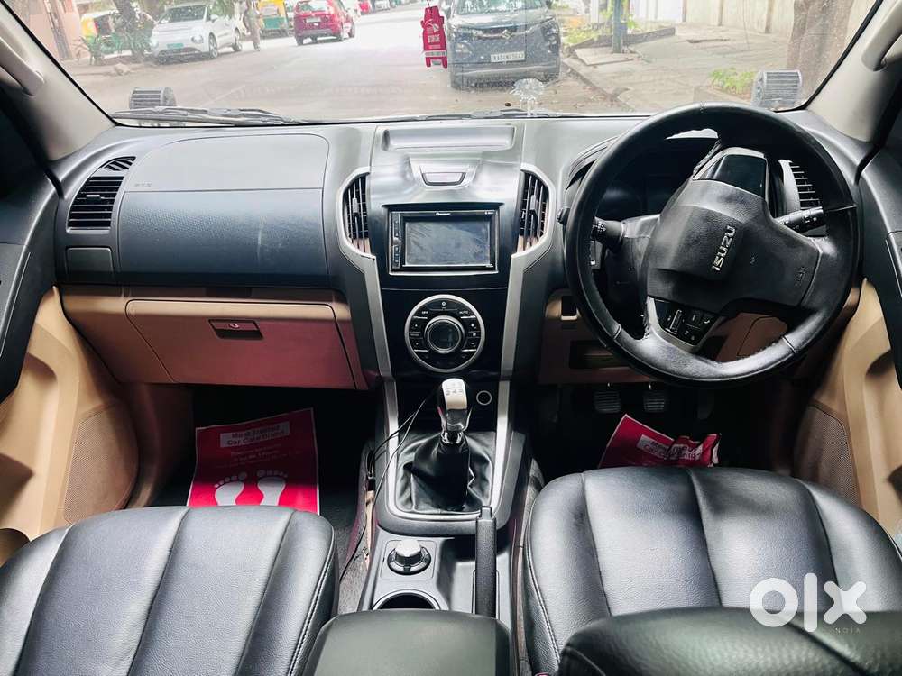Isuzu V-cross Z 4x4 Mt, 2017, Diesel