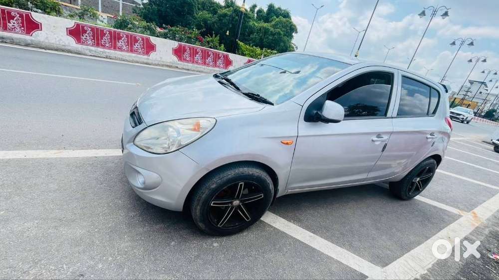 I20 Meghna 2012  Owner 2 End Sound Sistem 16 Inc Alloys