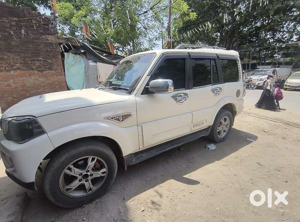 Mahindra Scorpio Classic 2016 Diesel 160000 Km Driven
