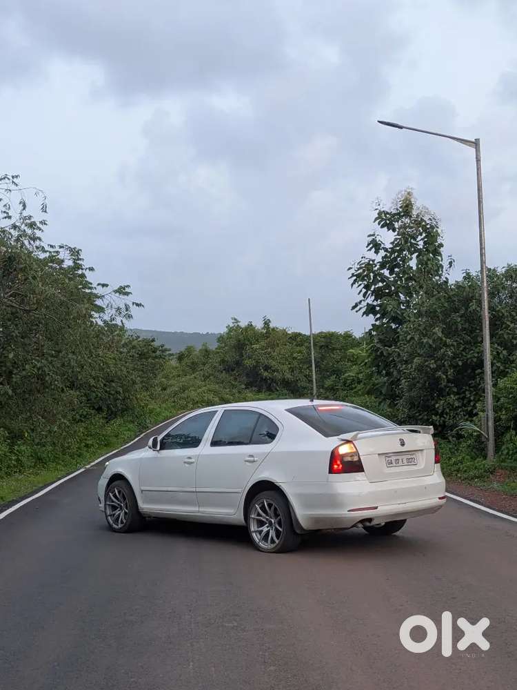 Skoda Laura Diesel Manual 2010