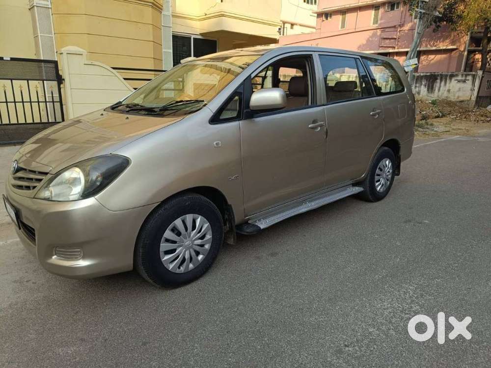 Toyota Innova 2.5 G (diesel) 8 Seater, 2009, Diesel