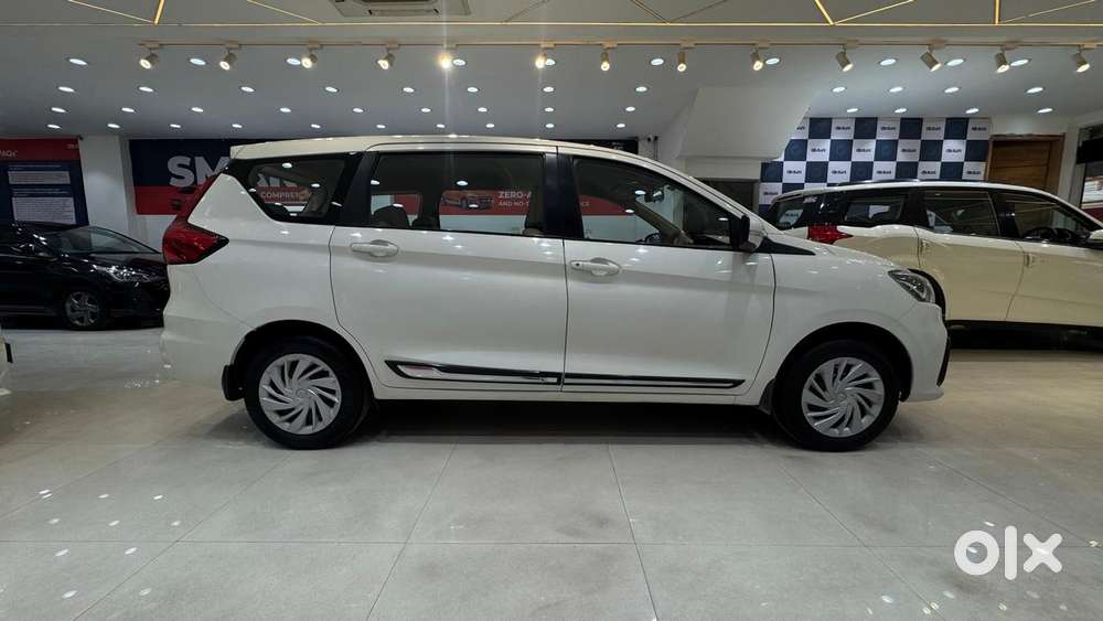 Maruti Suzuki Ertiga 2022-2023 Vxi Cng, 2022, Petrol