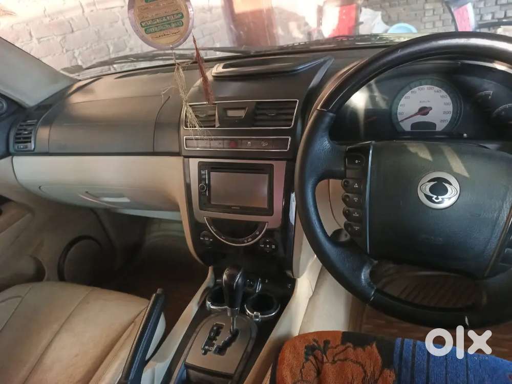 Mahindra Rexton 2013 Diesel 120000 Km Driven
