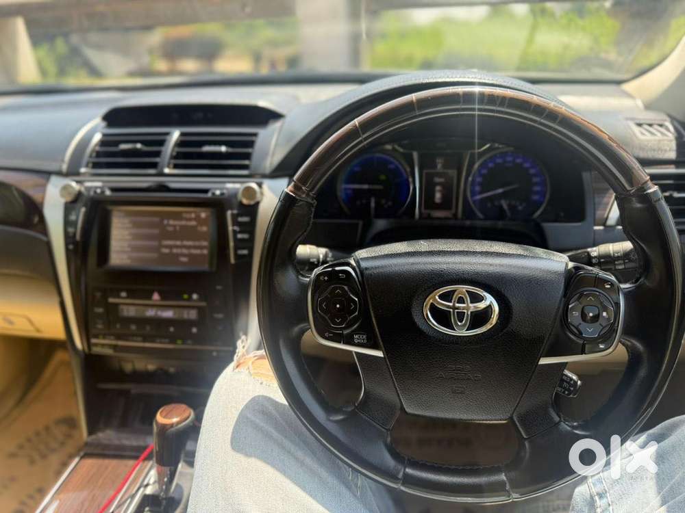 Toyota Camry 2.5 Hybrid, 2015, Petrol