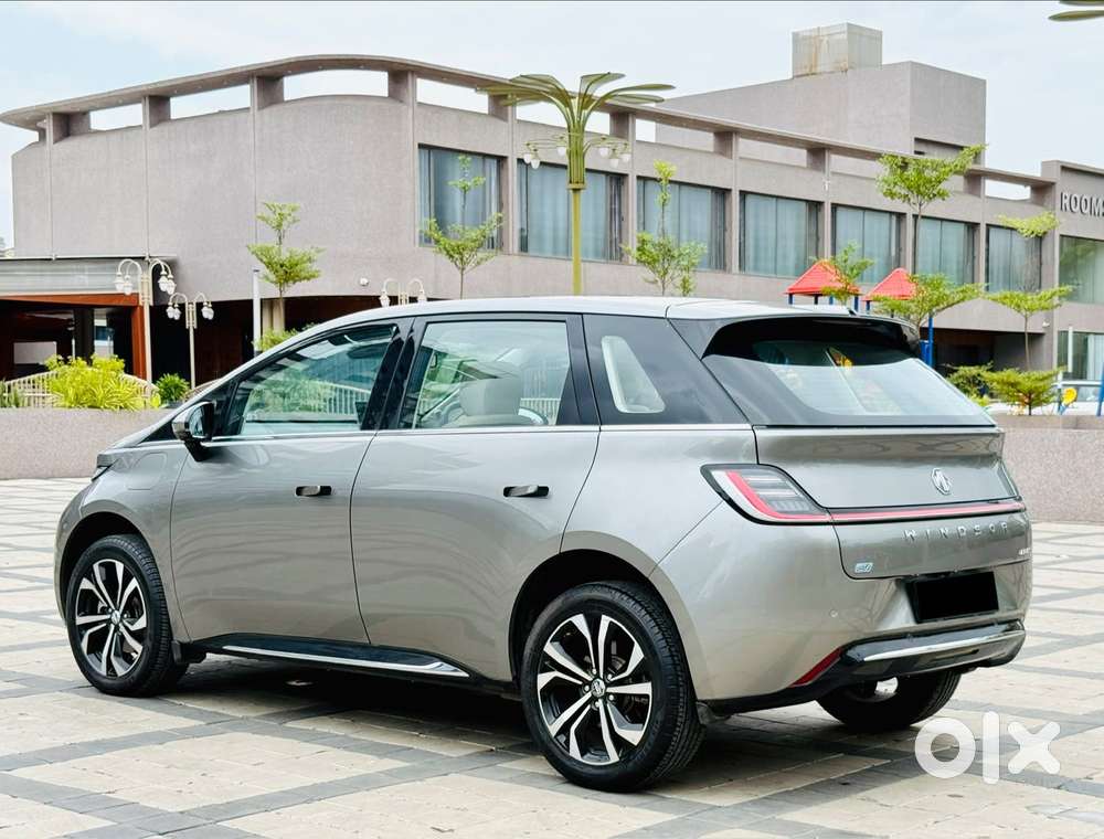 Mg Windsor Ev Essence, 2025, Petrol