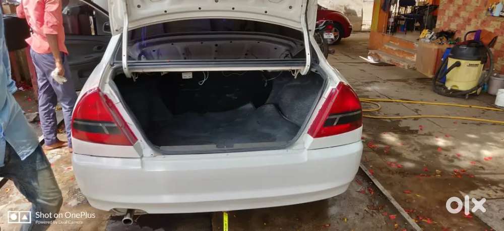 Mitsubishi Lancer 2004 Petrol 170000 Km Driven