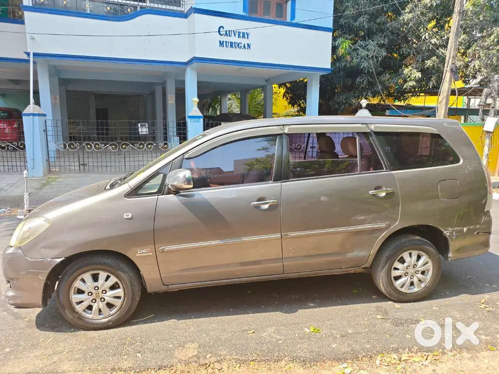 Toyota Innova 2011 2.5 V Diseal