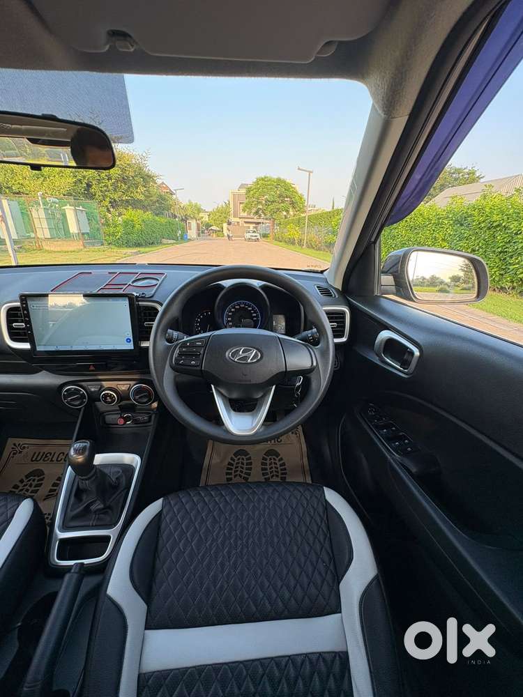 Hyundai Venue S, 2022, Petrol
