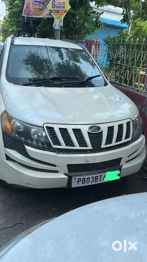 Mahindra Xuv500 2014 Diesel 93000 Km Driven