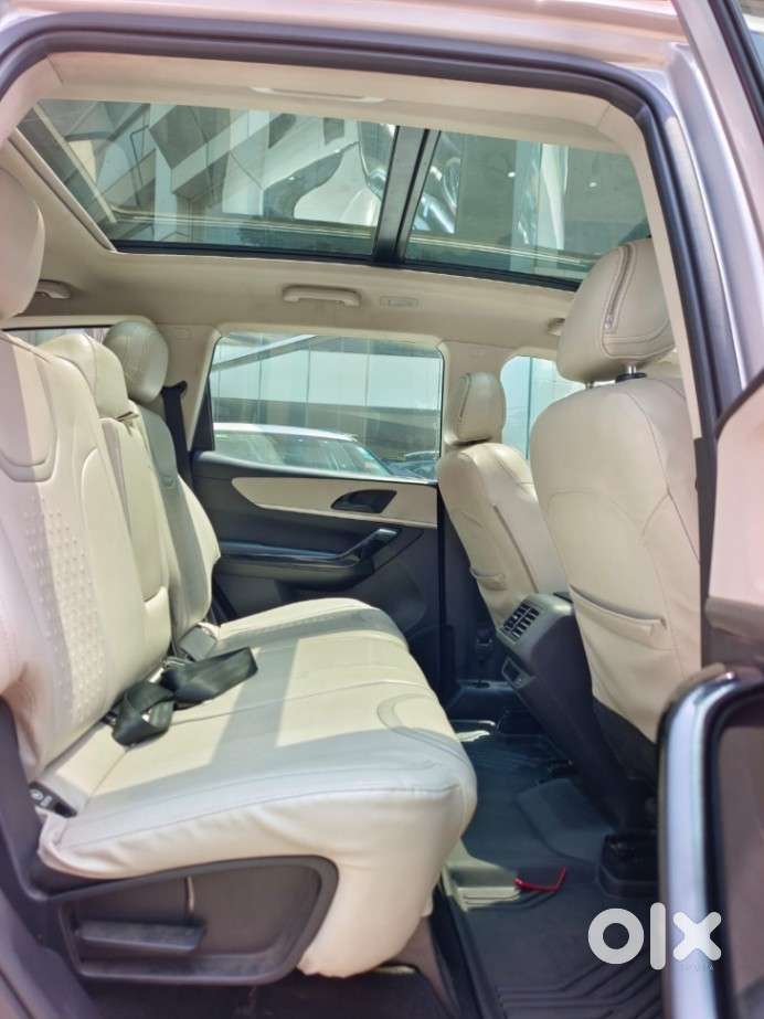 Mahindra Xuv700 2.2 Ax 5 Diesel Mt 7 Str, 2022, Diesel