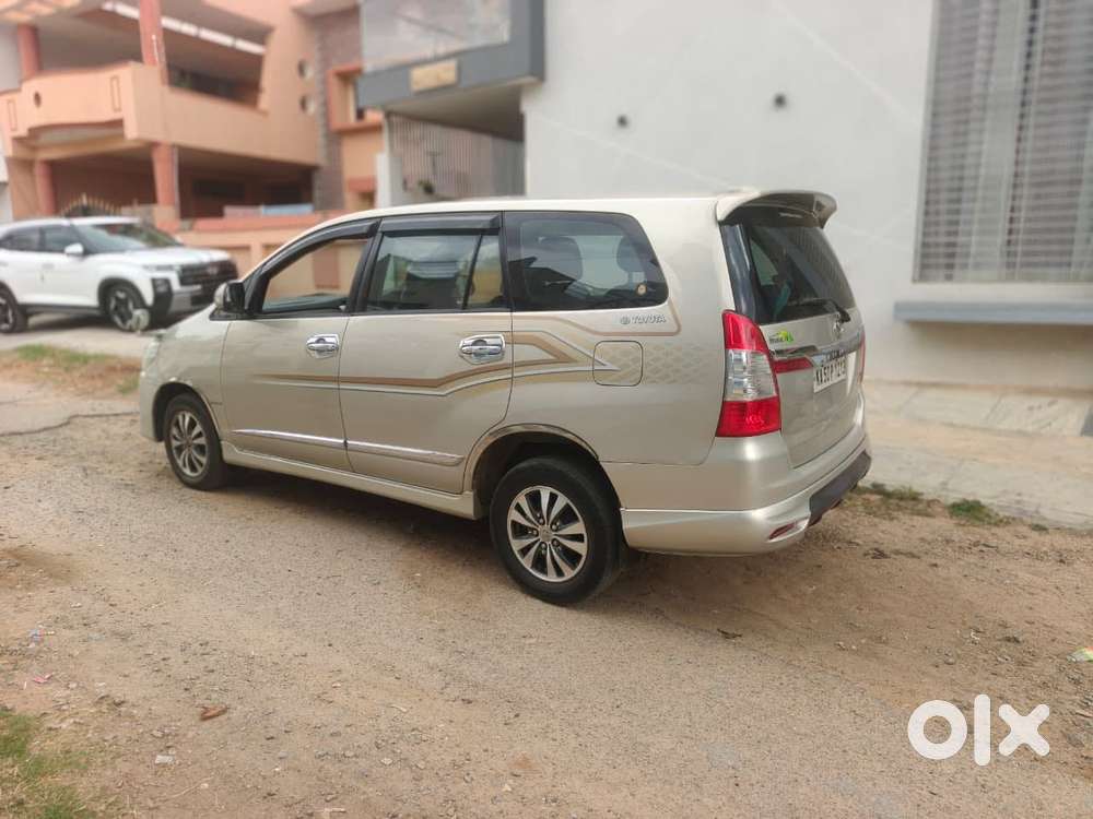 Toyota Innova 2.5 V 7 Str, 2015, Diesel