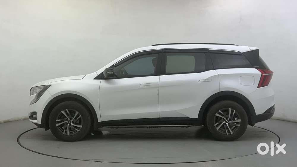 Mahindra Xuv700 2.2 Ax 5 Diesel At Str, 2023, Diesel