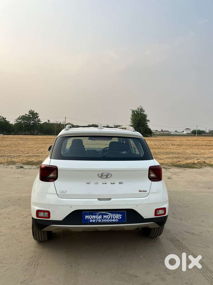 Hyundai Venue Sx+ At, 2019, Petrol