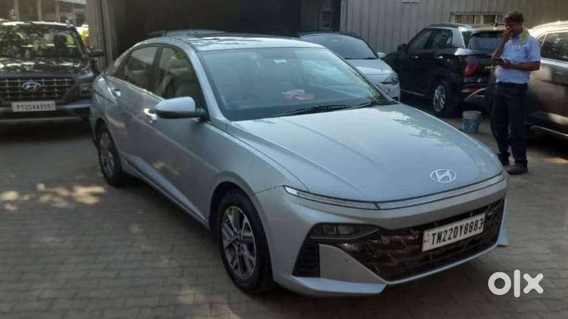 Hyundai Verna 1.5 Mpi Mt Sx (o), 2023, Petrol