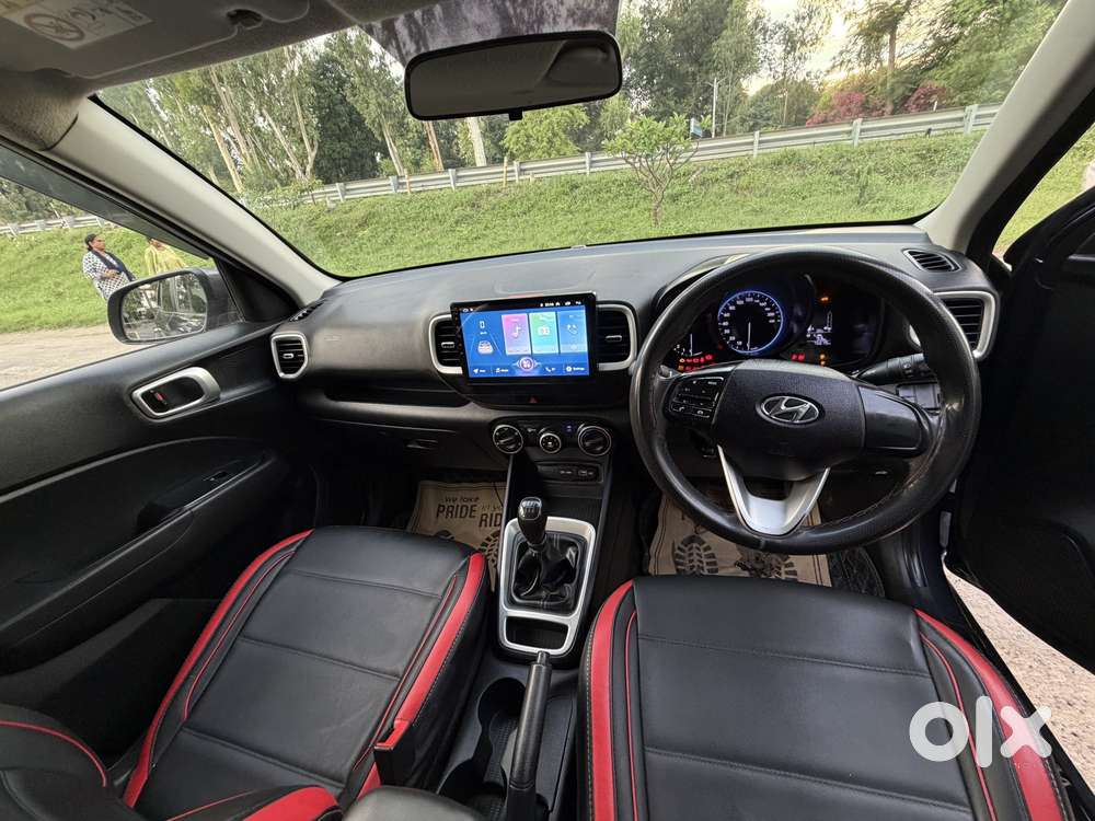 Hyundai Venue S, 2022, Petrol