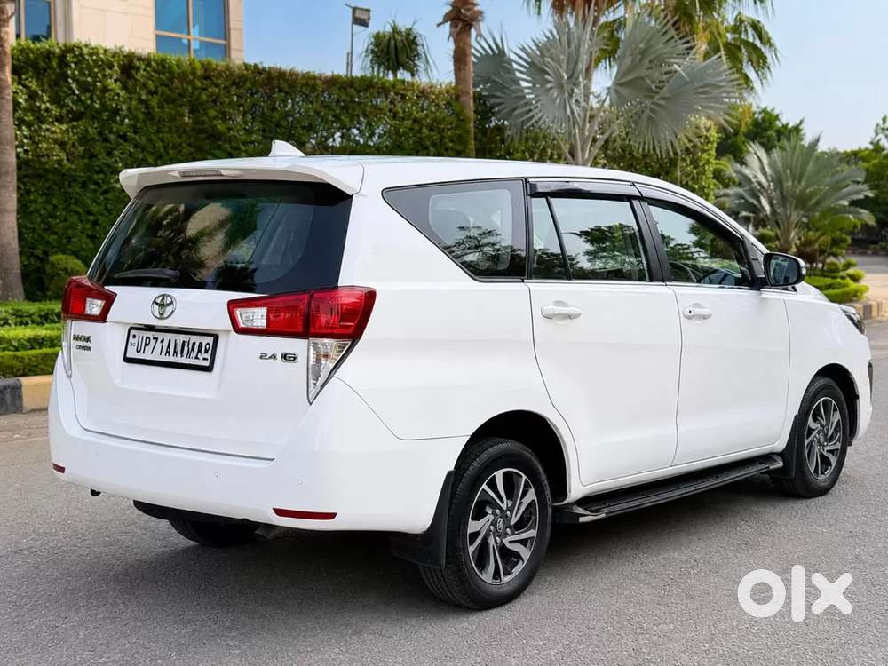 Toyota Innova Crysta [2020-ongoing] 2.4 Gx At 8 Str, 2022, Diesel