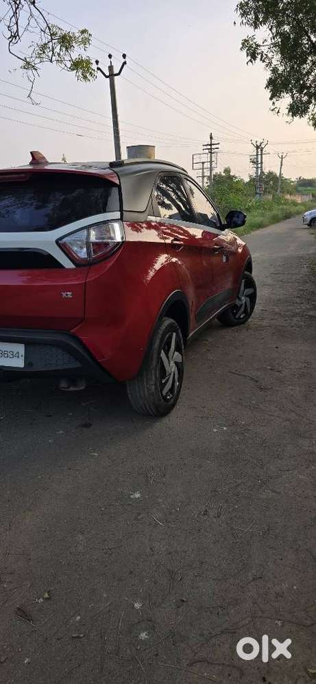 Tata Nexon, 2019, Petrol